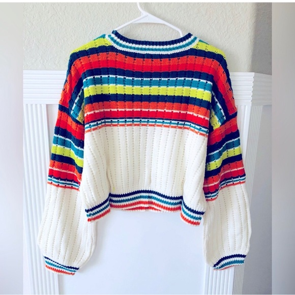 Very good quality Multicolor Sweater 🌈 - Picture 5 of 5